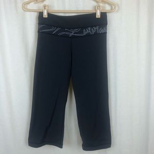 Lululemon Womens 4 Script Crop Leggings Reversible
